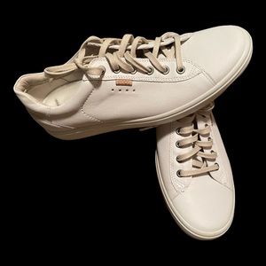 ECCO SOFT LEATHER LACE UP SHOES